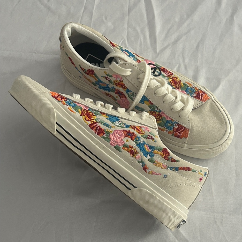 Vans floral low top sneakers